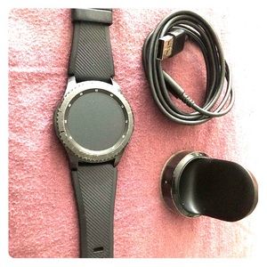 Samsung Gear S3 Frontier Smart Watch